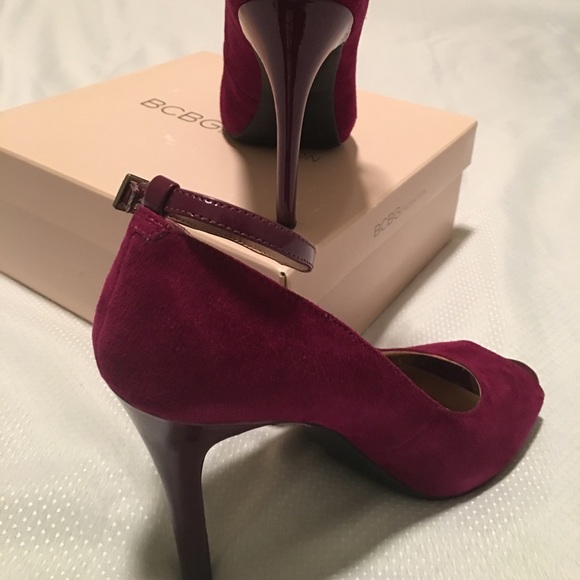 BCBG Women’s Shoes - Picture 5 of 7